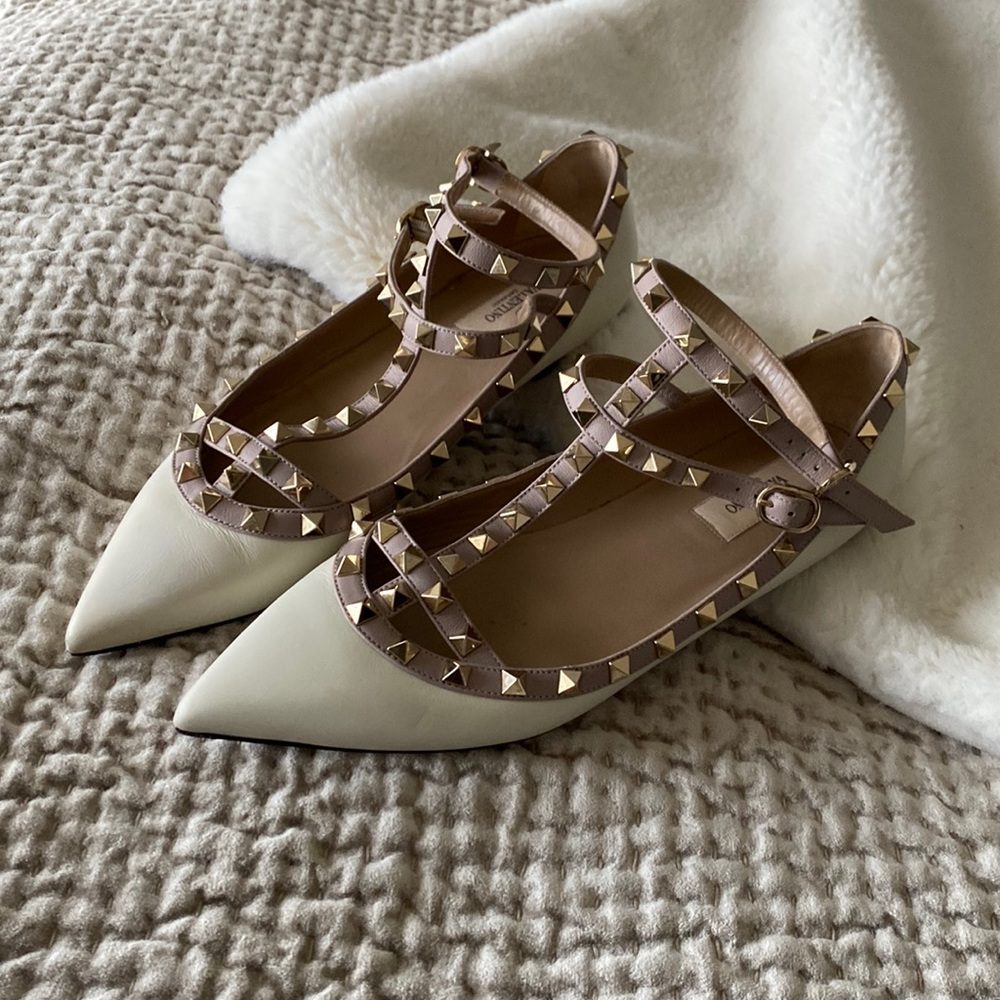 Patent Rockstud Caged Ballet Flat (Light Ivory)